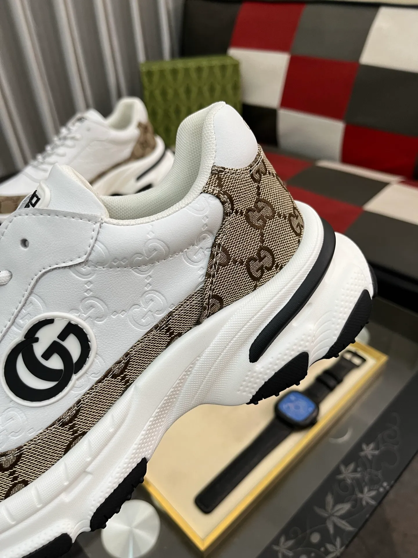 Men's Men's Shoes 💰458⌚️⌚️【GUCCI】Gucci men's latest white shoe series casual shoes! The official website is built 1:1. Upper: Made of imported cowhide, with electric embroidery ➕Inner lining: Made of high-quality first-layer pigskin, soft and comfortable. Picky material selection and exquisite workmanship give you the best enjoyment. Size: 38-44. 3️⃣colors available